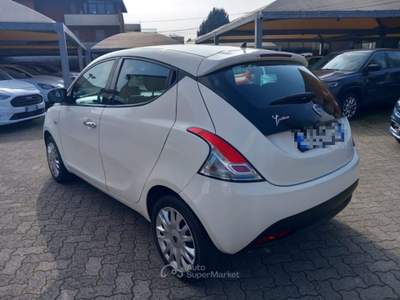 Lancia Ypsilon 1.2 69 CV 5 porte Silver Bianco usata VAREDO
