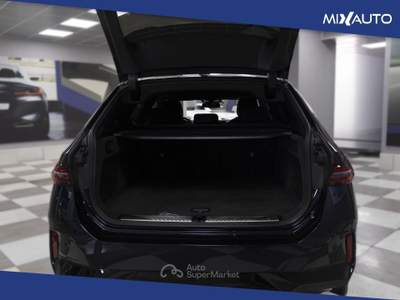 BMW Serie 5 530d Futura d Touring 48V xDrive Auto Nero usata Latina