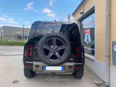 Land Rover Defender 90 3.0D I6 250 CV AWD Auto X-Dynamic SE Nero usata Pinerolo