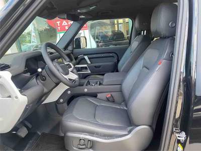 Land Rover Defender 90 3.0D I6 250 CV AWD Auto X-Dynamic SE Nero usata Pinerolo