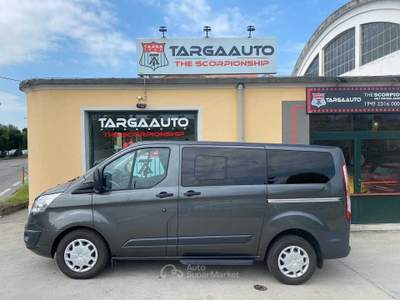 Ford Tourneo Custom 310 2.0 TDCi 130CV aut. PC Trend Grigio usata Pinerolo