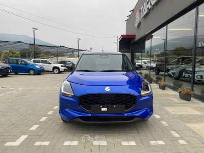 Suzuki Swift 1.2 Hybrid Top Blu/Azzurro usata Pinerolo