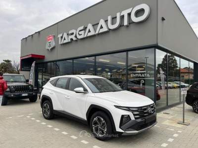 Hyundai Tucson 1.6 hev Xtech 2wd auto Bianco usata Pinerolo