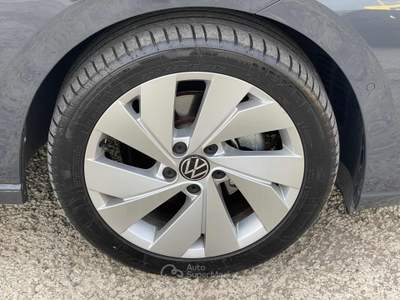 Volkswagen Golf 2.0 TDI SCR Editon Plus E6D Grigio usata Fiumicino