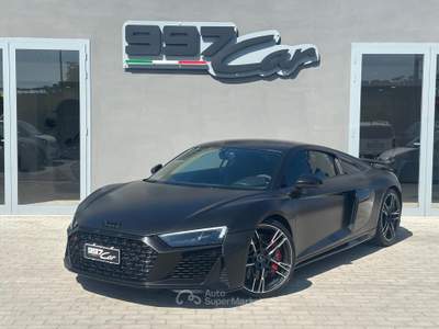 Audi R8 Coup&eacute; 5.2 FSI quattro S tronic plus PERFORMANCE - PRONTA CONSEGNA - TAGLIANDI CERTIFICATI - CARBONIO Nero usata ARICCIA