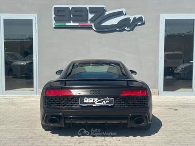 Audi R8 Coup&eacute; 5.2 FSI quattro S tronic plus PERFORMANCE - PRONTA CONSEGNA - TAGLIANDI CERTIFICATI - CARBONIO Nero usata ARICCIA