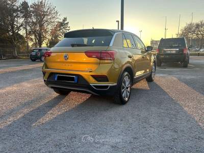 Volkswagen T-Roc T-Roc  2.0 tdi Advanced 4motion dsg Giallo usata Trevi