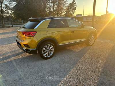 Volkswagen T-Roc T-Roc  2.0 tdi Advanced 4motion dsg Giallo usata Trevi