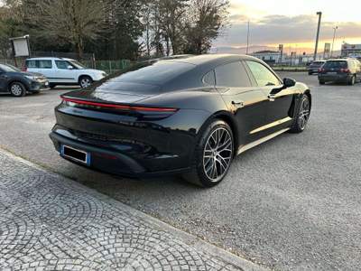 Porsche Taycan Taycan Nero usata Trevi