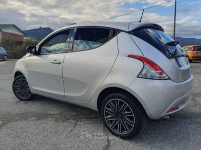 Lancia Ypsilon Lancia Ypsilon GPL Ecochic Gold Grigio usata Cumiana
