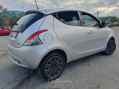Lancia Ypsilon Lancia Ypsilon GPL Ecochic Gold Grigio usata Cumiana