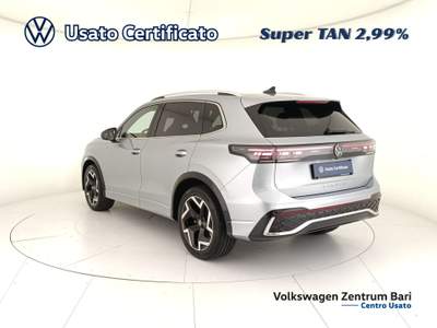 Volkswagen Tiguan 2.0 tdi r-line 150cv dsg Argento usata Bari