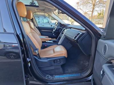 Land Rover Discovery 2.0 SD4 240 CV HSE Nero usata Modena