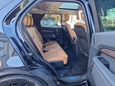 Land Rover Discovery 2.0 SD4 240 CV HSE Nero usata Modena
