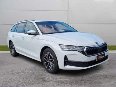 Skoda Octavia  - octavia wagon 2.0 tdi selection 150cv dsg Bianco usata ROMA