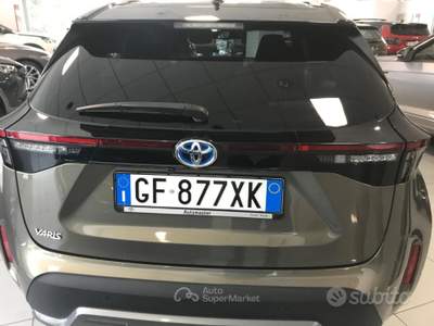 Toyota Yaris Cross 5p. E-CVT Active usata Cento