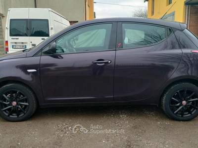 Lancia Ypsilon 5 Porte Ypsilon 1.2 8v Elefantino e usata Sant'Agata sul Santerno