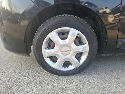 Dacia Dokker Dokker 1.6 8V 100 CV S&S SS GPL Lauréate Family Nero usata RIMINI