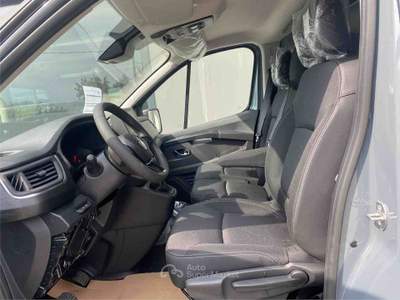 Renault Trafic BluedCi 110CV PL-TN Authentic Grigio usata Pinerolo