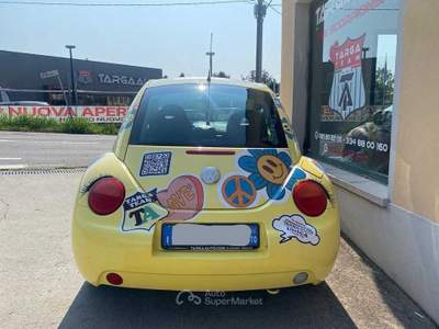 Volkswagen New Beetle 1.6 GPL Giallo usata Pinerolo