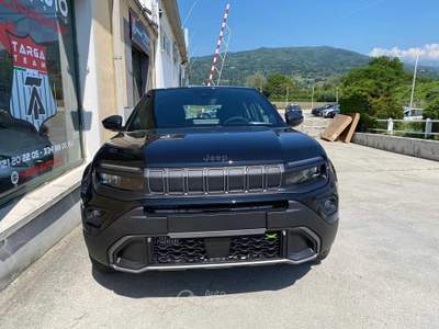 Jeep Avenger 1.2 Turbo 145 CV MHEV 4xe Upland Nero usata Pinerolo