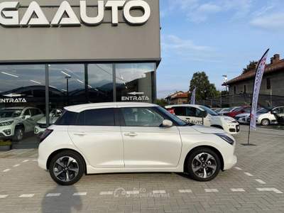 Suzuki Swift 1.2 Hybrid Top Bianco usata Pinerolo