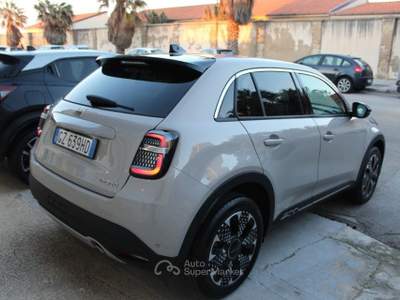 Fiat 600 Hybrid 110 CV DCT MHEV La Prima Beige usata Trapani