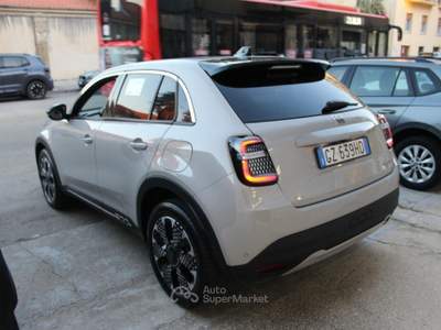 Fiat 600 Hybrid 110 CV DCT MHEV La Prima Beige usata Trapani