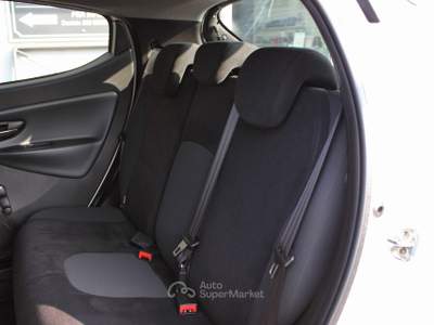 Lancia Ypsilon 5 porte Gold SENSORI APP. TAGLIANDATA Bianco usata Villongo