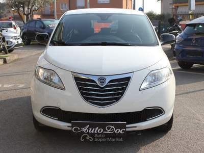 Lancia Ypsilon 5 porte Gold SENSORI APP. TAGLIANDATA Bianco usata Villongo