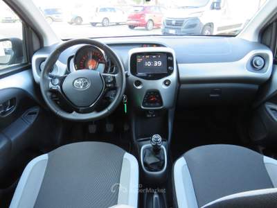 Toyota Aygo 1.0 VVT-i x-cite Argento usata Seregno