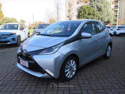 Toyota Aygo 1.0 VVT-i x-cite Argento usata Seregno