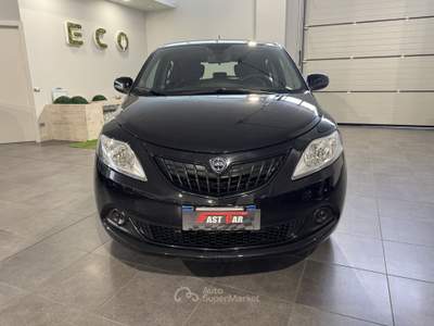 Lancia Ypsilon 1.0 FireFly 70cv Hybrid Silver Nero usata Occhiobello