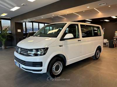 Volkswagen Caravelle Caravelle 2.0 TDI 150cv DSG p.c. Bianco usata Cesena