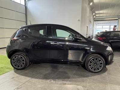 Lancia Ypsilon 1.0 FireFly 70cv Hybrid Silver Nero usata Cesena