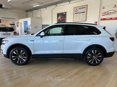 Volkswagen Touareg 3.0 V6 TDI SCR 170kW usata BARI