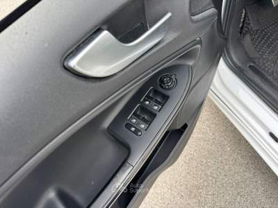 Alfa Romeo Giulietta 1.6 JTDM 120cv Sport Bianco usata San Giuseppe Vesuviano
