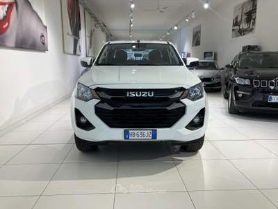 Isuzu D-Max 1.9 Space N60 BB+ 4x4 Auto Double Cab Bianco usata Fornovo di Taro