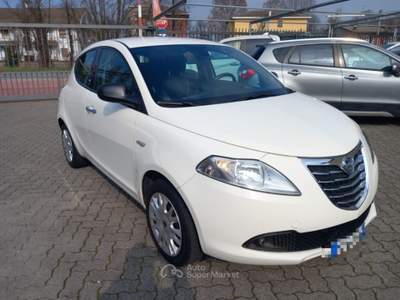 Lancia Ypsilon 1.2 69 CV 5 porte Silver Bianco usata Varedo