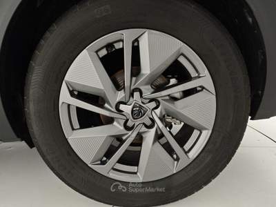 Peugeot 408 Hybrid 145 e-DCS6 Allure Nero usata Capua