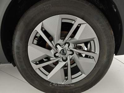 Peugeot 408 Hybrid 145 e-DCS6 Allure Nero usata Capua