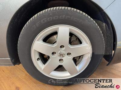 Peugeot 207 1.6 hdi 8v Millesim 200 Grigio usata Castelnovo ne' Monti