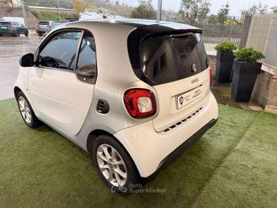 Smart ForTwo  1.0 Prime 71cv twinamic my19 Bianco usata Spigno Saturnia