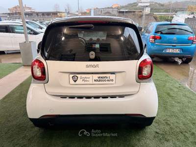Smart ForTwo  1.0 Prime 71cv twinamic my19 Bianco usata Spigno Saturnia