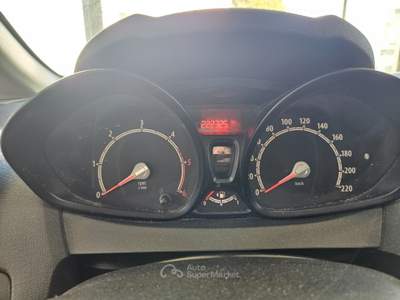 Ford Fiesta FIESTA 1.4 TDCI TITANIUM 5/P Blu/Azzurro usata SAN MICHELE SALENTINO