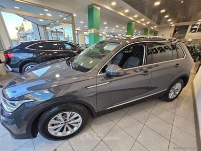 Volkswagen Tiguan Tiguan 2.0 TDI 150CV SCR DSG Life Grigio usata SAN MICHELE SALENTINO