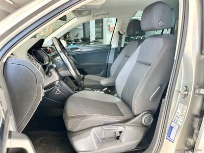 Volkswagen Tiguan Tiguan 1.4 TSI Sport R-LINE BMT Grigio usata Fonte Nuova