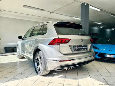 Volkswagen Tiguan Tiguan 1.4 TSI Sport R-LINE BMT Grigio usata Fonte Nuova
