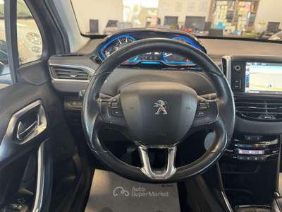 Peugeot 2008 2008 1.6 e-hdi 8v 92CV S&S Allure 2014 Grigio usata Latina