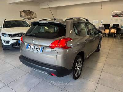 Peugeot 2008 2008 1.6 e-hdi 8v 92CV S&S Allure 2014 Grigio usata Latina